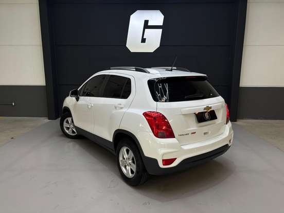 CHEVROLET-TRACKER-2018