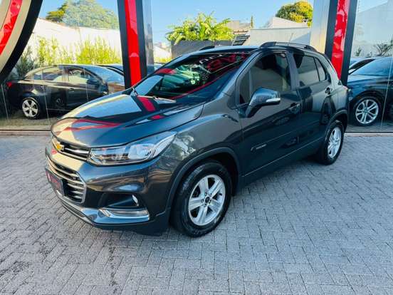 CHEVROLET-TRACKER-2018