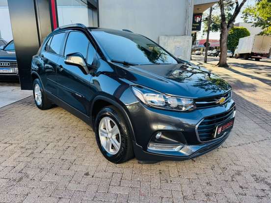 CHEVROLET-TRACKER-2018
