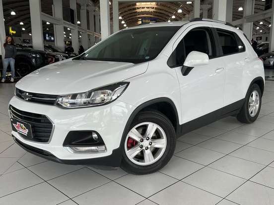 CHEVROLET-TRACKER-2017