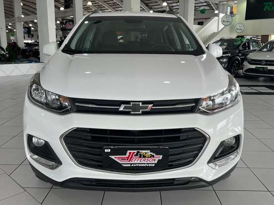CHEVROLET-TRACKER-2017