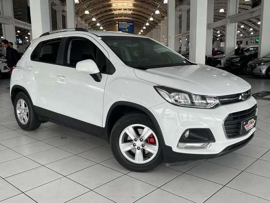 CHEVROLET-TRACKER-2017