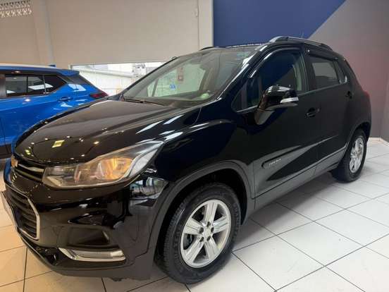 CHEVROLET-TRACKER-2017