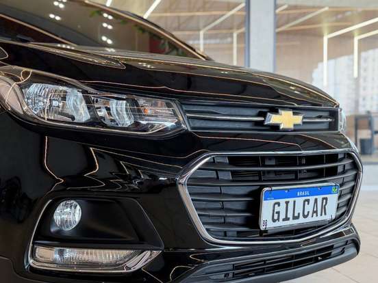 CHEVROLET-TRACKER-2017