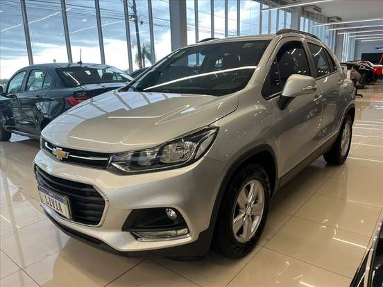 CHEVROLET-TRACKER-2017