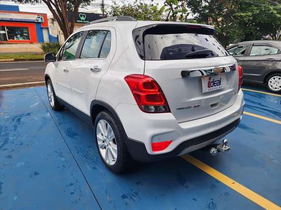 CHEVROLET-TRACKER-2016