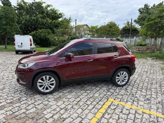 CHEVROLET-TRACKER-2017