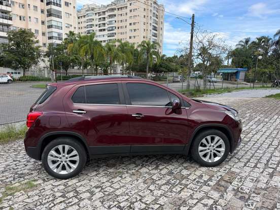 CHEVROLET-TRACKER-2017