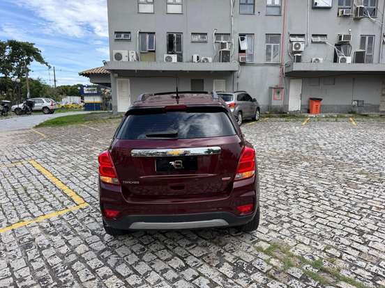 CHEVROLET-TRACKER-2017