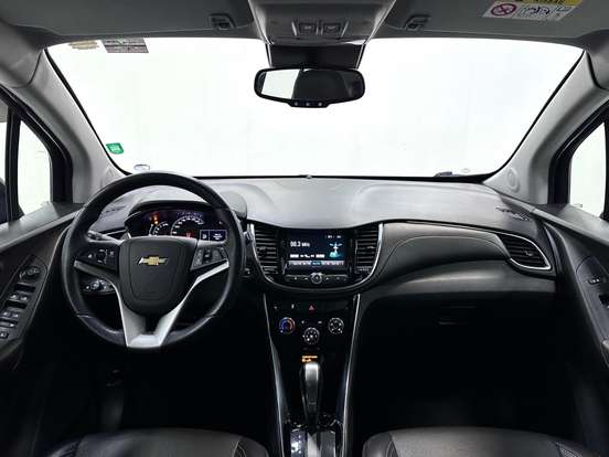 CHEVROLET-TRACKER-2019
