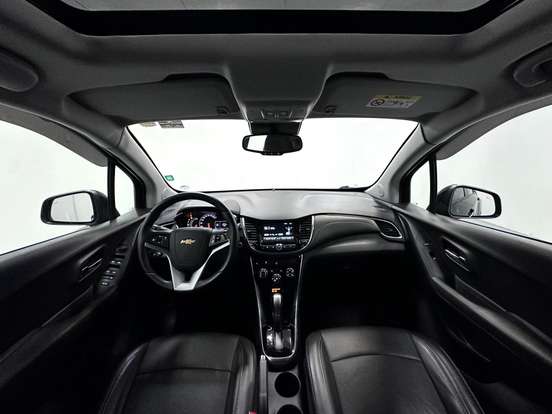 CHEVROLET-TRACKER-2019