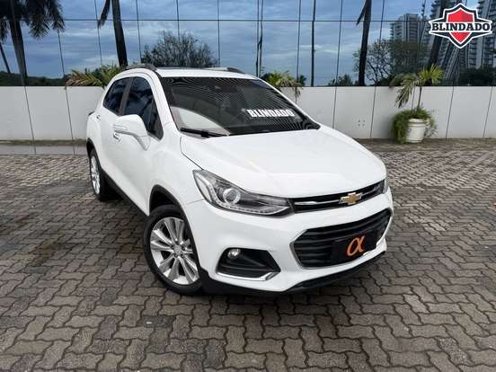 CHEVROLET-TRACKER-2017