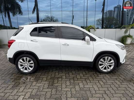 CHEVROLET-TRACKER-2017