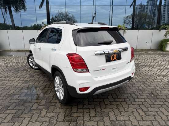 CHEVROLET-TRACKER-2017