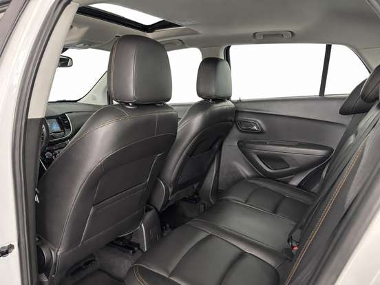 CHEVROLET-TRACKER-2018