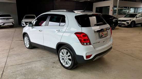 CHEVROLET-TRACKER-2019