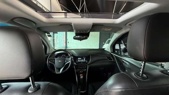 CHEVROLET-TRACKER-2019