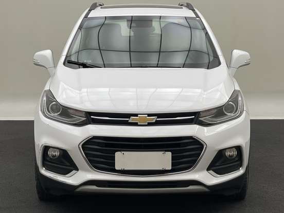 CHEVROLET-TRACKER-2017