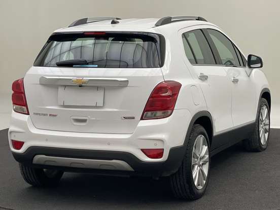 CHEVROLET-TRACKER-2017