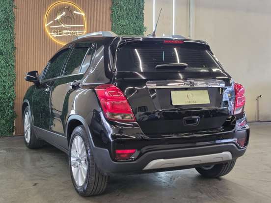 CHEVROLET-TRACKER-2018