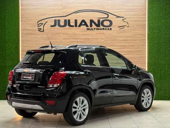 CHEVROLET-TRACKER-2019