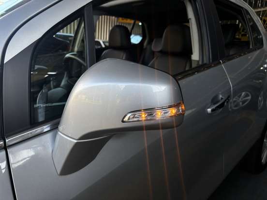 CHEVROLET-TRACKER-2019
