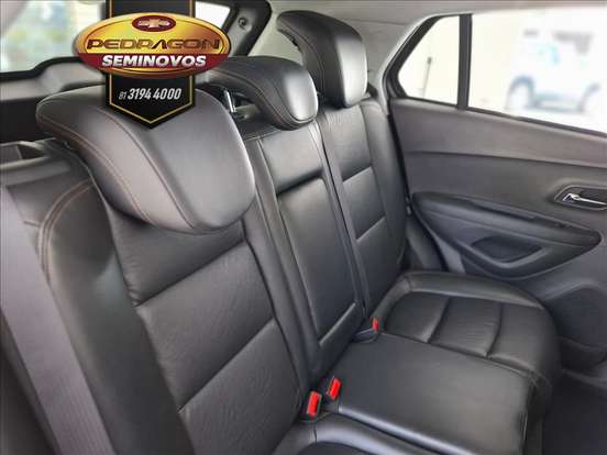 CHEVROLET-TRACKER-2017