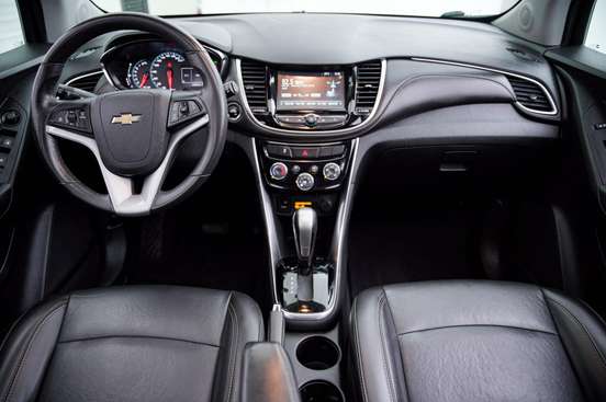 CHEVROLET-TRACKER-2017