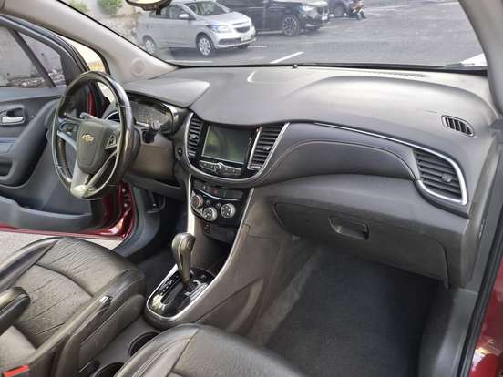 CHEVROLET-TRACKER-2018