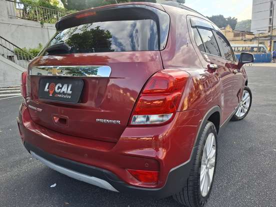 CHEVROLET-TRACKER-2018