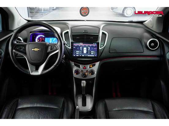 CHEVROLET-TRACKER-2016