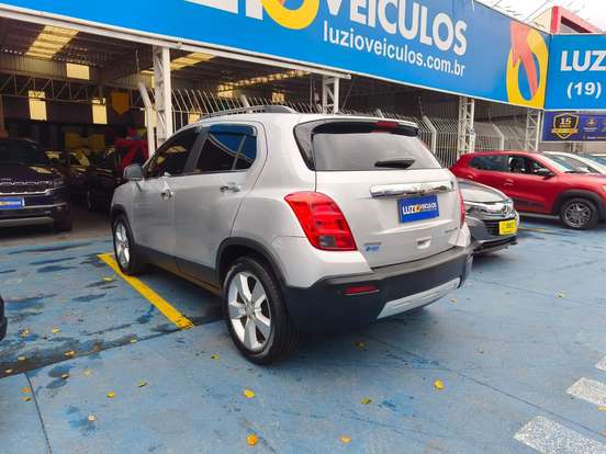 CHEVROLET-TRACKER-2014