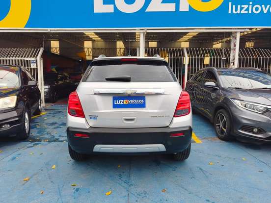 CHEVROLET-TRACKER-2014