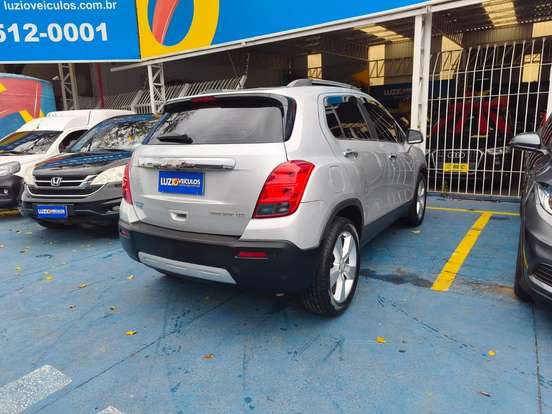 CHEVROLET-TRACKER-2014