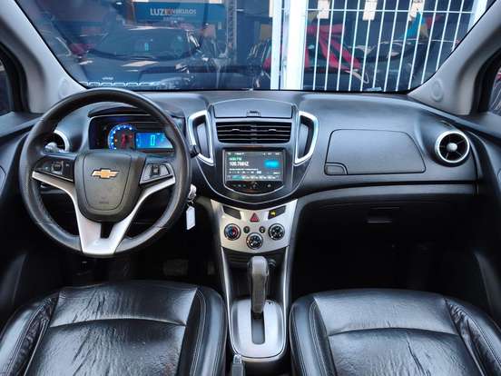 CHEVROLET-TRACKER-2014
