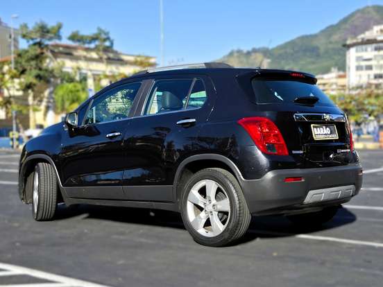 CHEVROLET-TRACKER-2014