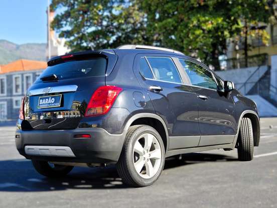 CHEVROLET-TRACKER-2014