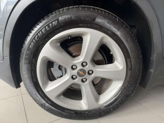 CHEVROLET-TRACKER-2015