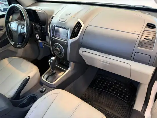 CHEVROLET-TRAILBLAZER-3.6 LTZ 4X4 V6 GASOLINA 4P AUTOMÁTICO CHEVROLET-TRAILBLAZER-2012