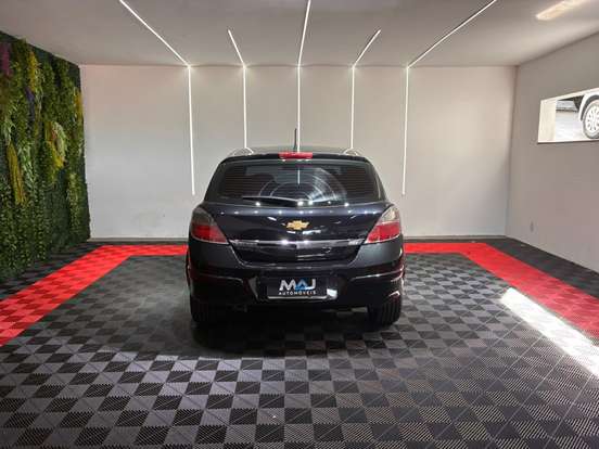 CHEVROLET-VECTRA-2011