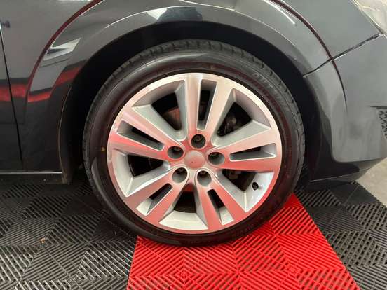 CHEVROLET-VECTRA-2.0 MPFI GT HATCH 8V FLEX 4P MANUAL CHEVROLET-VECTRA-2011