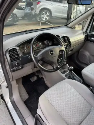 CHEVROLET-ZAFIRA-2009