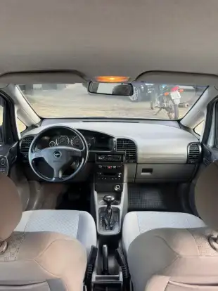 CHEVROLET-ZAFIRA-2009