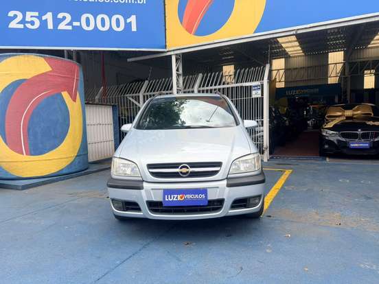CHEVROLET-ZAFIRA-2011