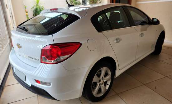 CHEVROLET-CRUZE-2013