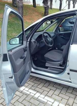 CHEVROLET-MERIVA-2010