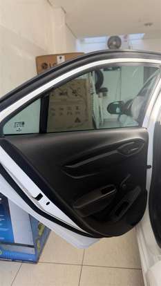 CHEVROLET-ONIX-2015