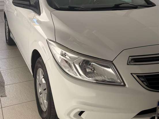 CHEVROLET-ONIX-1.0 MPFI LT 8V FLEX 4P MANUAL CHEVROLET-ONIX-2015