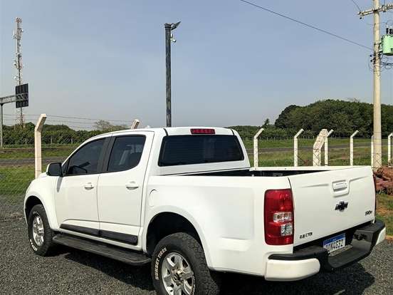 CHEVROLET-S10-2.8 LT 4X2 CD 16V TURBO DIESEL 4P AUTOMÁTICO CHEVROLET-S10-2014