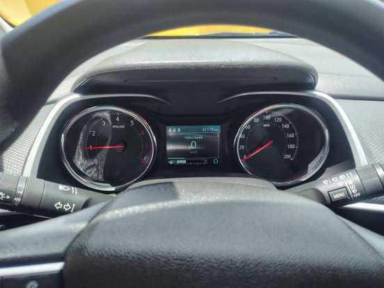 CHEVROLET-TRACKER-2023